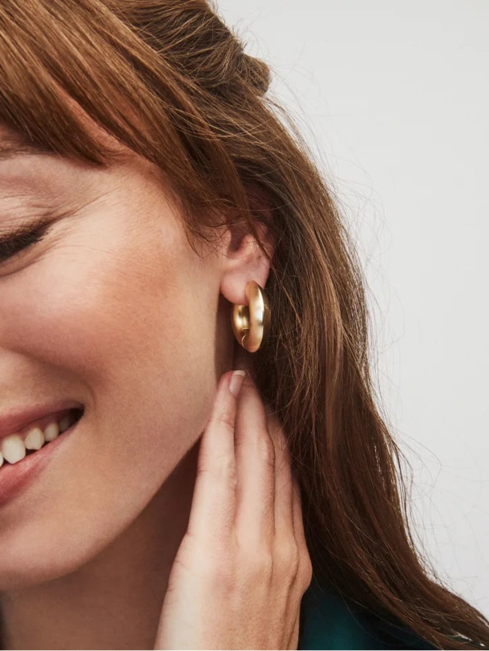 Kendra Scott Mikki Metal Hoop Earrings - Gold